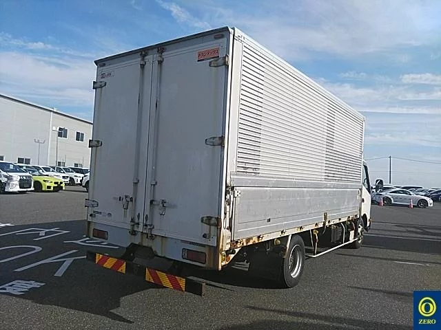 Hino Dutro  с аукциона в Японии
