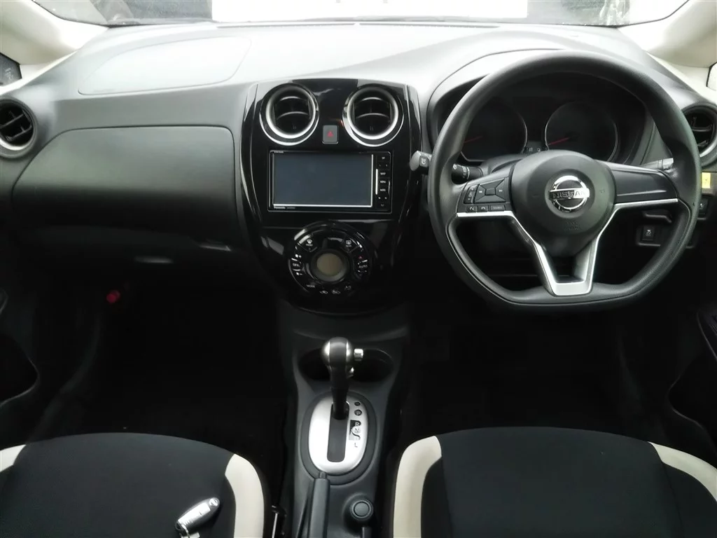 Nissan Note  с аукциона в Японии