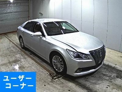 Toyota CROWN HYBRID