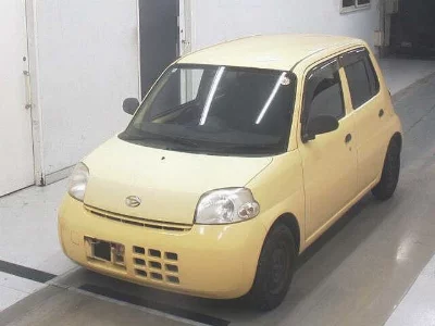 Daihatsu Esse