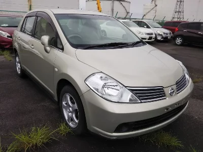 Nissan Tiida Latio