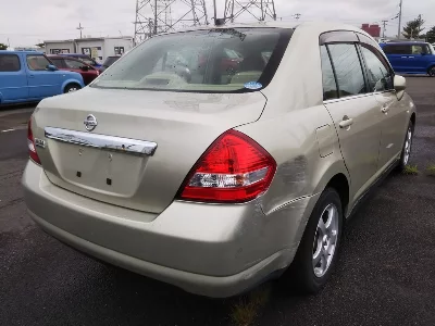Nissan Tiida Latio