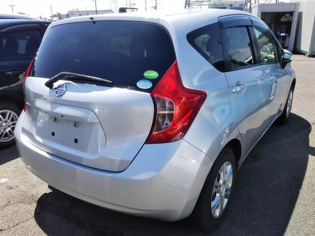 Nissan Note  с аукциона в Японии
