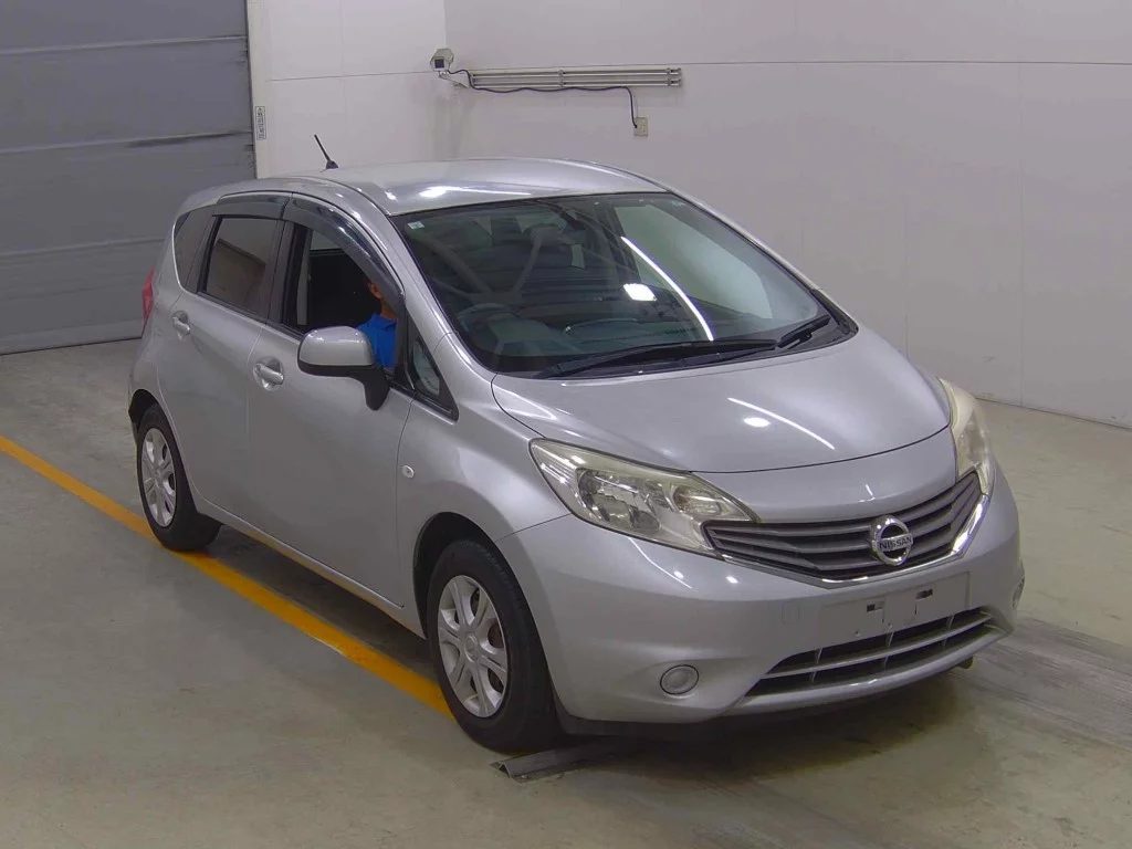 Nissan Note  с аукциона в Японии