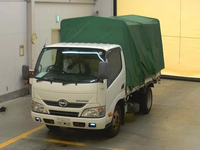 Hino Dutro  с аукциона в Японии