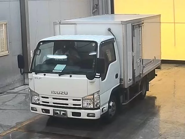 Isuzu Elf  с аукциона в Японии