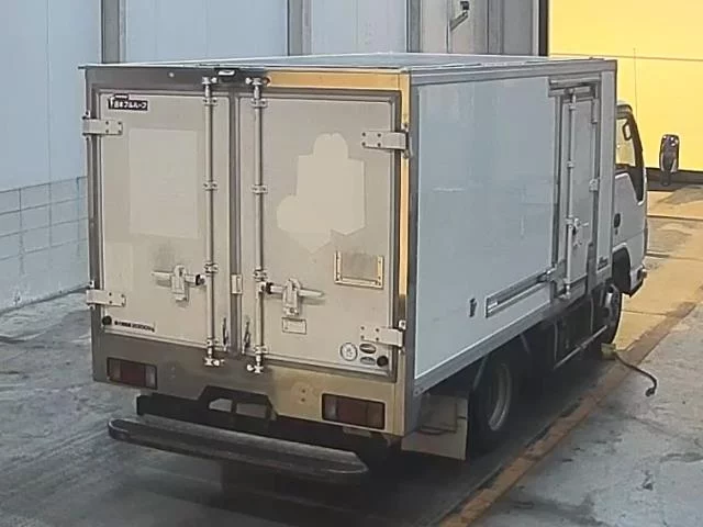 Isuzu Elf  с аукциона в Японии