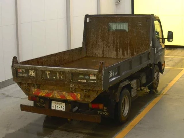 Toyota Dyna  с аукциона в Японии