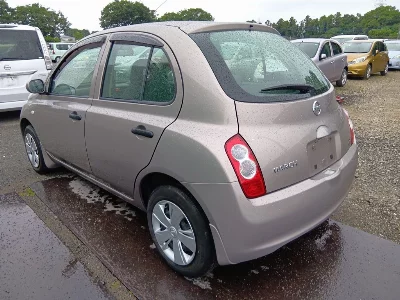 Nissan March