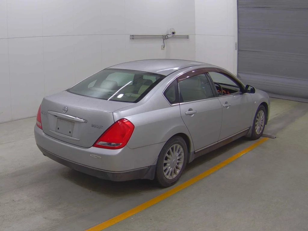 Nissan Teana  с аукциона в Японии