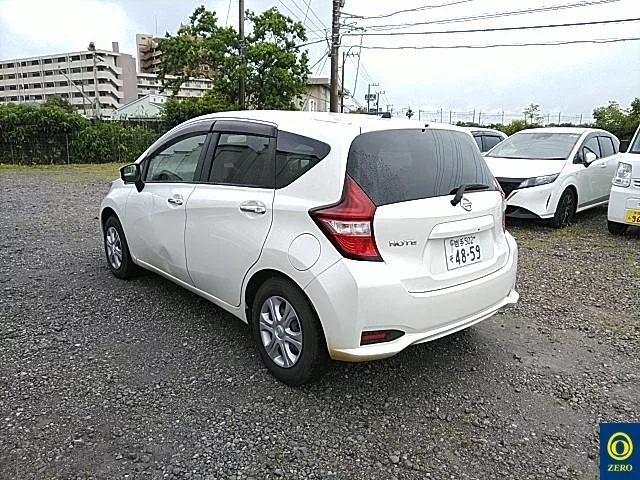 Nissan Note  с аукциона в Японии