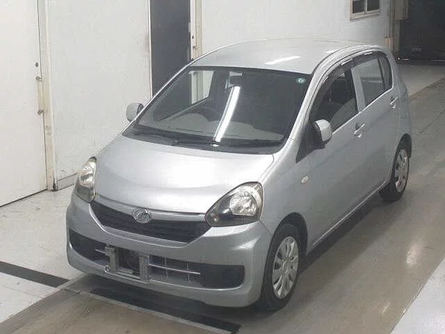 Daihatsu Mira e:S  с аукциона в Японии