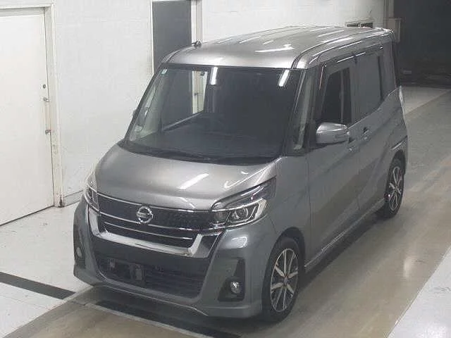 Nissan Dayz Roox  с аукциона в Японии