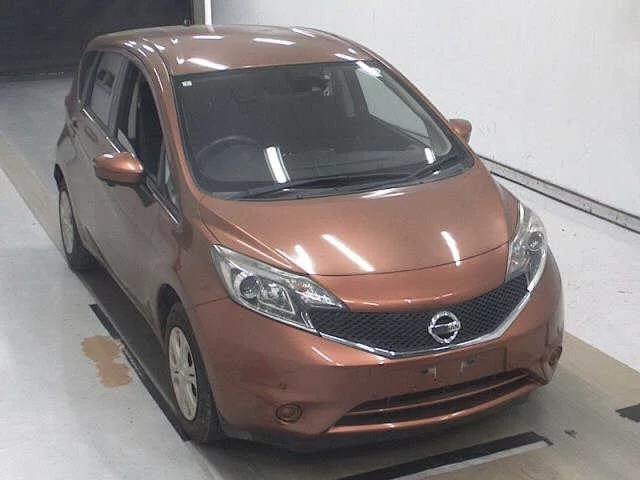 Nissan Note  с аукциона в Японии