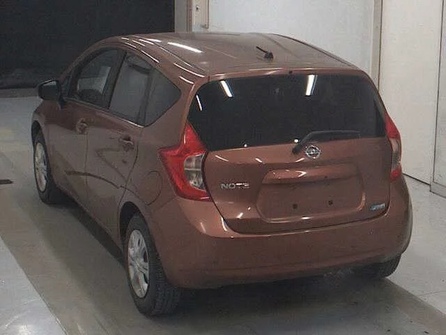 Nissan Note  с аукциона в Японии