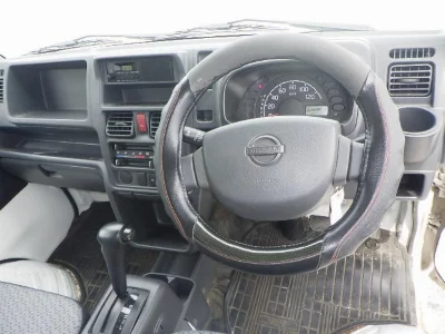 Nissan NT100 Clipper