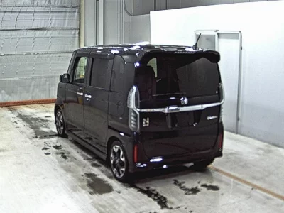 Honda N BOX CUSTOM