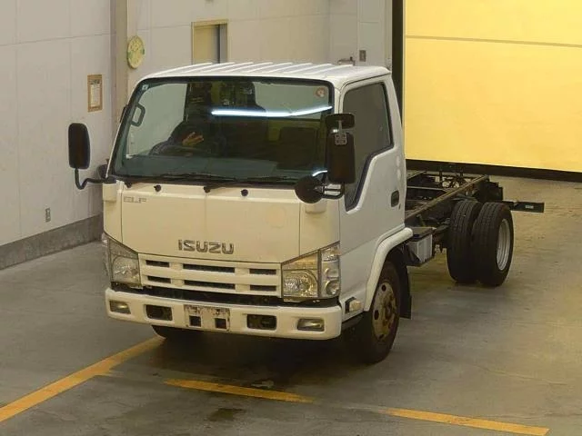 Isuzu Elf  с аукциона в Японии