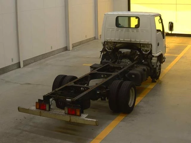 Isuzu Elf  с аукциона в Японии