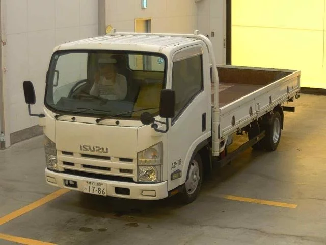 Isuzu Elf  с аукциона в Японии