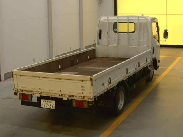 Isuzu Elf  с аукциона в Японии