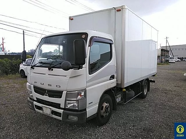 Mitsubishi Fuso Canter  с аукциона в Японии