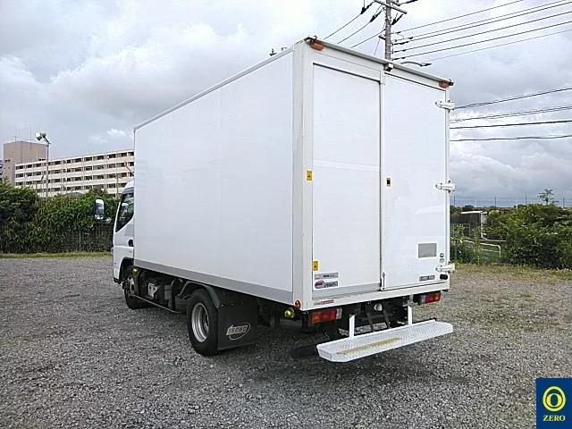 Mitsubishi Fuso Canter  с аукциона в Японии