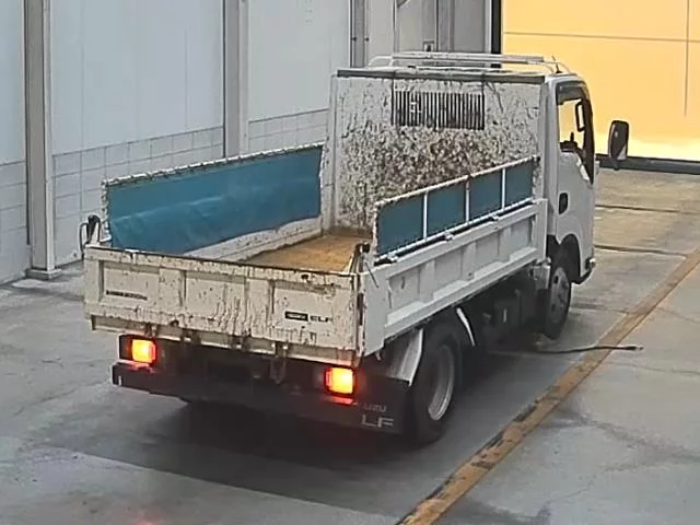 Isuzu Elf  с аукциона в Японии