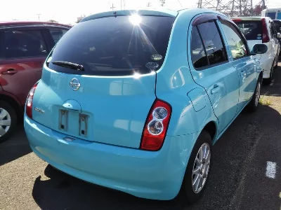 Nissan March