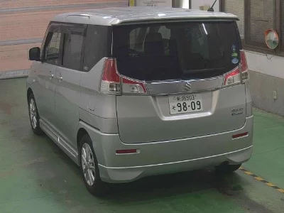 Suzuki Solio