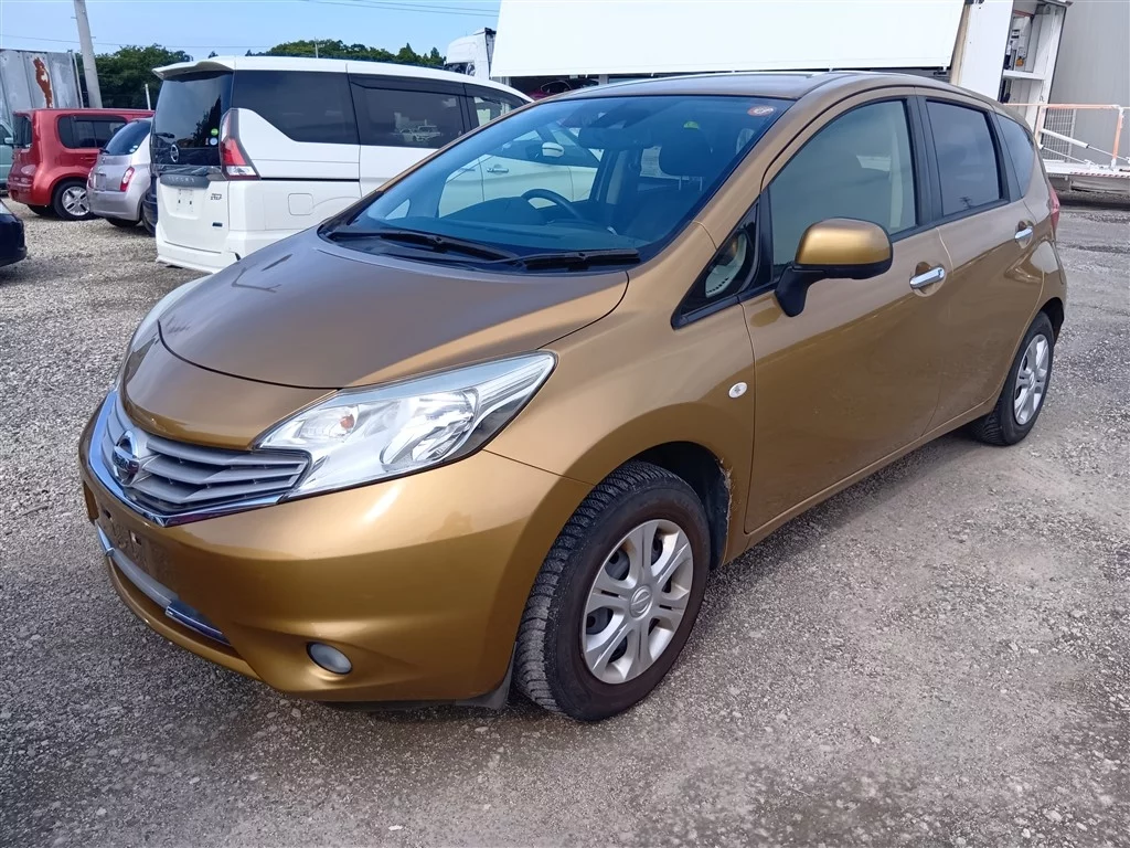 Nissan Note  с аукциона в Японии