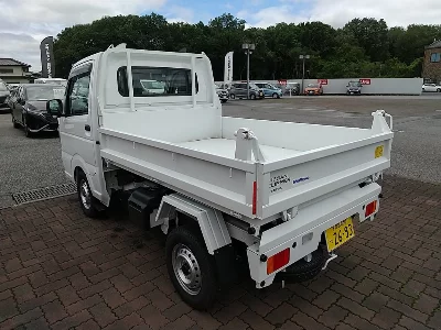 Nissan NT100 Clipper