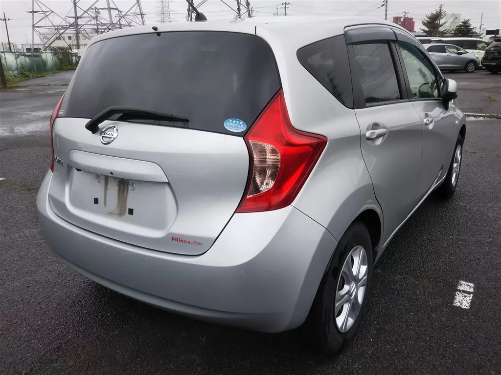 Nissan Note  с аукциона в Японии