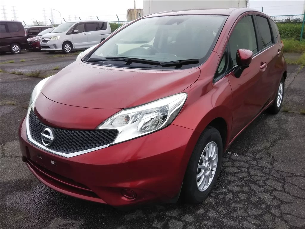 Nissan Note  с аукциона в Японии
