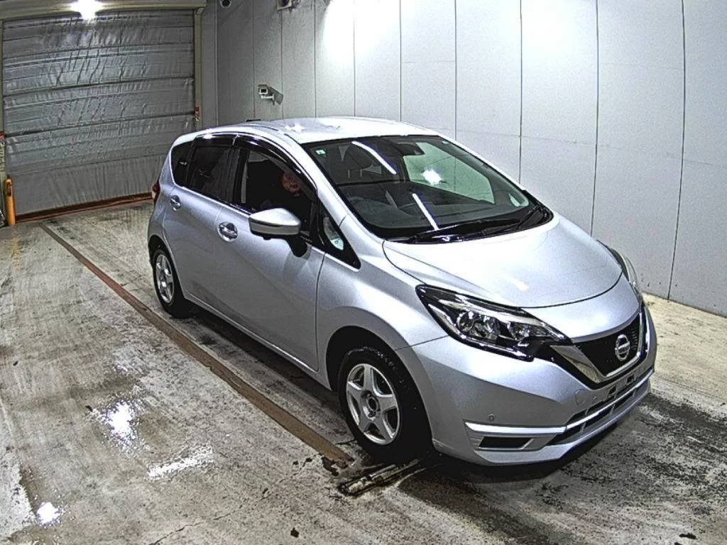 Nissan Note  с аукциона в Японии