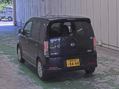 Nissan Otti