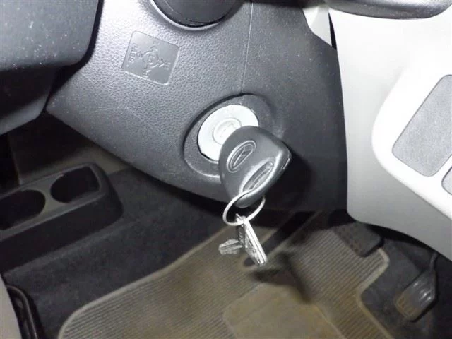 Daihatsu Mira e:S  с аукциона в Японии