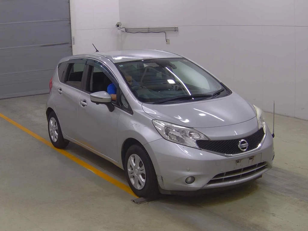 Nissan Note  с аукциона в Японии