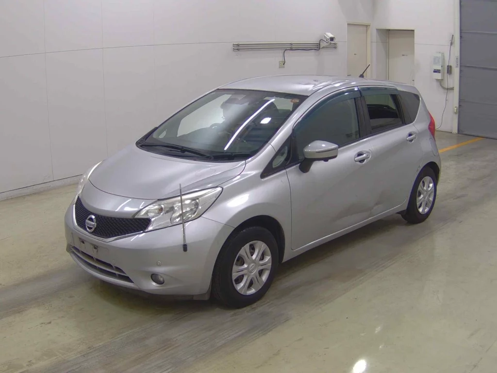 Nissan Note  с аукциона в Японии