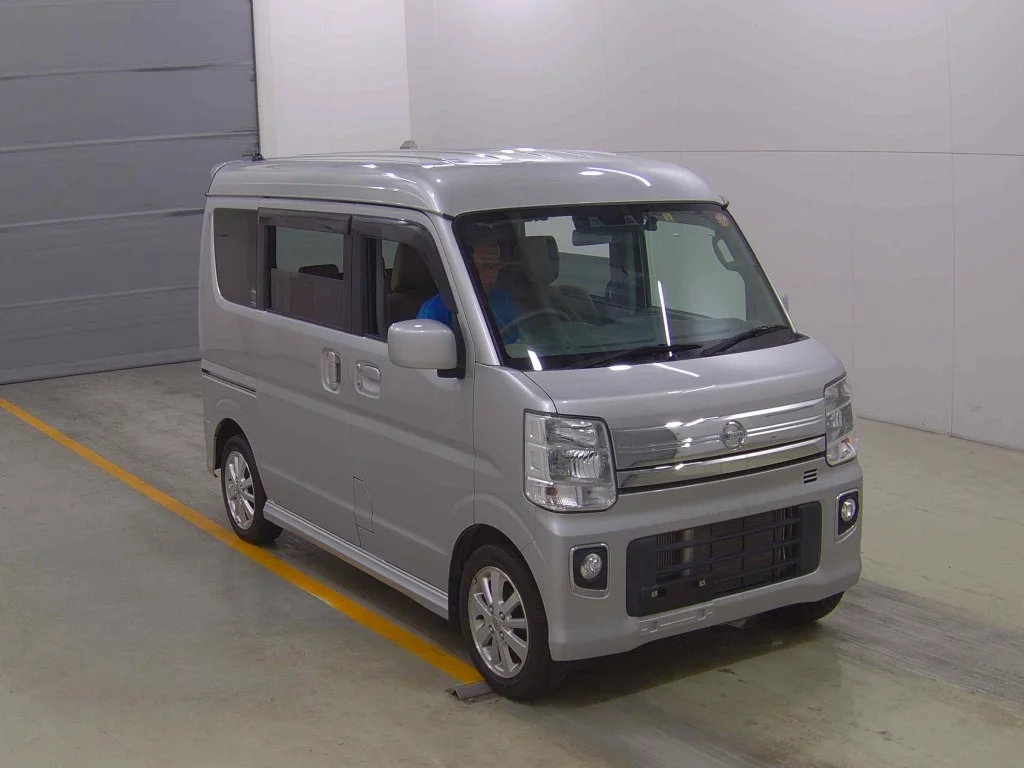 Nissan NV100 Clipper  с аукциона в Японии