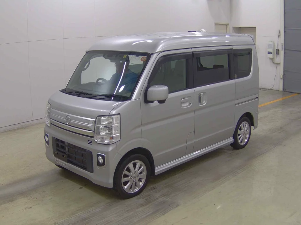 Nissan NV100 Clipper  с аукциона в Японии
