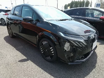 Nissan Aura