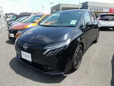 Nissan Aura