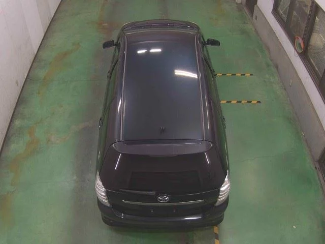 Toyota Wish  с аукциона в Японии