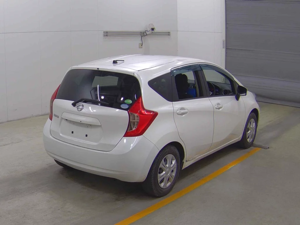 Nissan Note  с аукциона в Японии