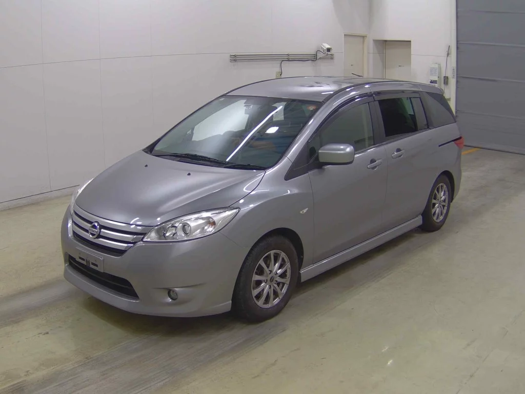 Nissan Lafesta  с аукциона в Японии