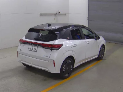 Nissan Aura