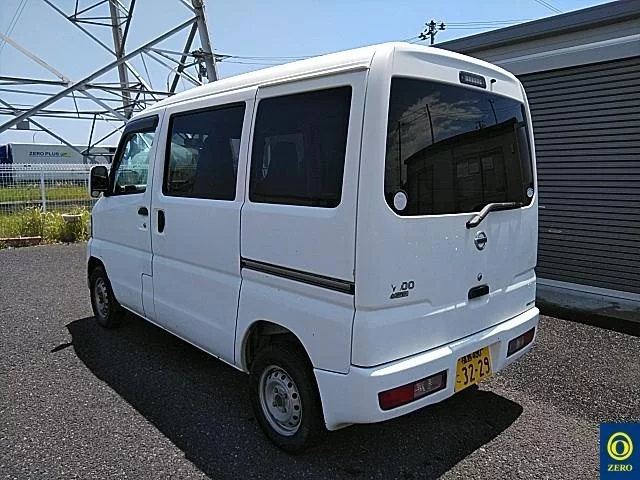 Nissan NV100 Clipper  с аукциона в Японии