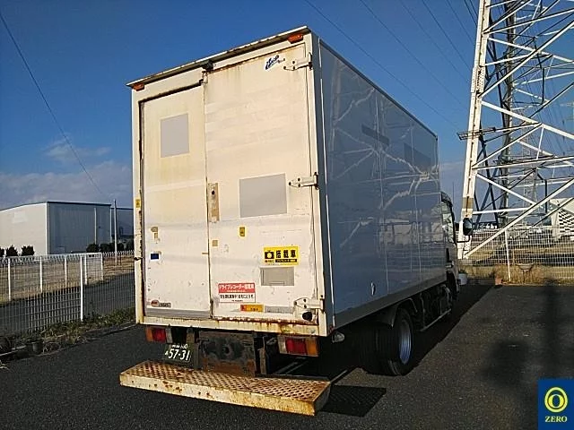 Isuzu Elf  с аукциона в Японии