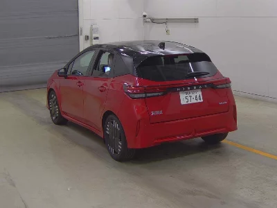 Nissan Aura